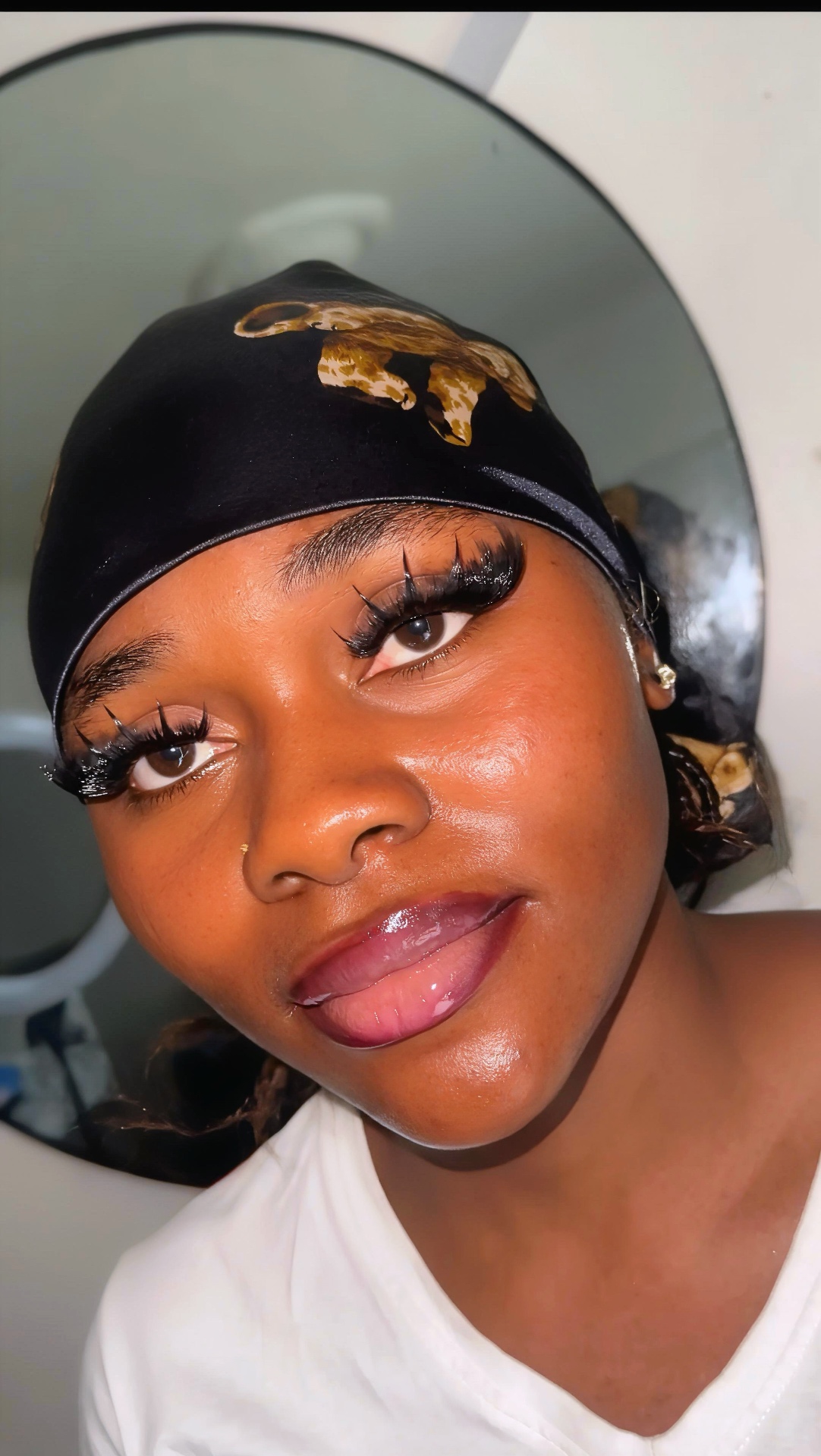 Wispy volume cluster lash set by Posh Up Beauty